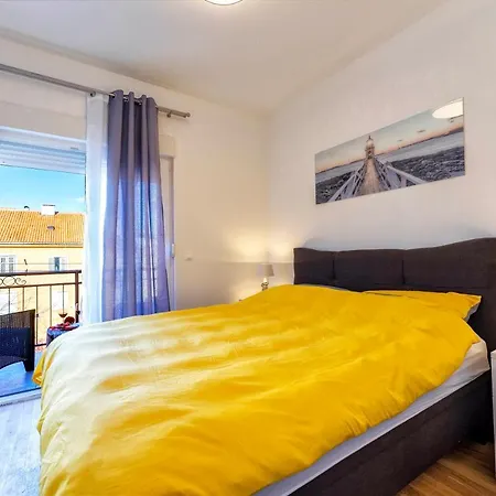 Luxury Old * ザダル